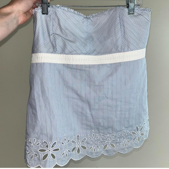 Lilly Pulitzer Tops - Lilly Pulitzer Blue and White Striped Eyelet Strapless boned top 8